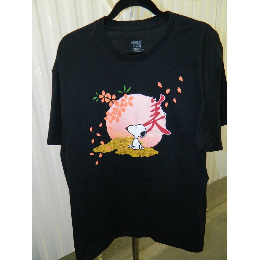 Peanuts Snoopy Black Graphic T-Shirt X-Large 100% Cotton Cherry Blossom Design